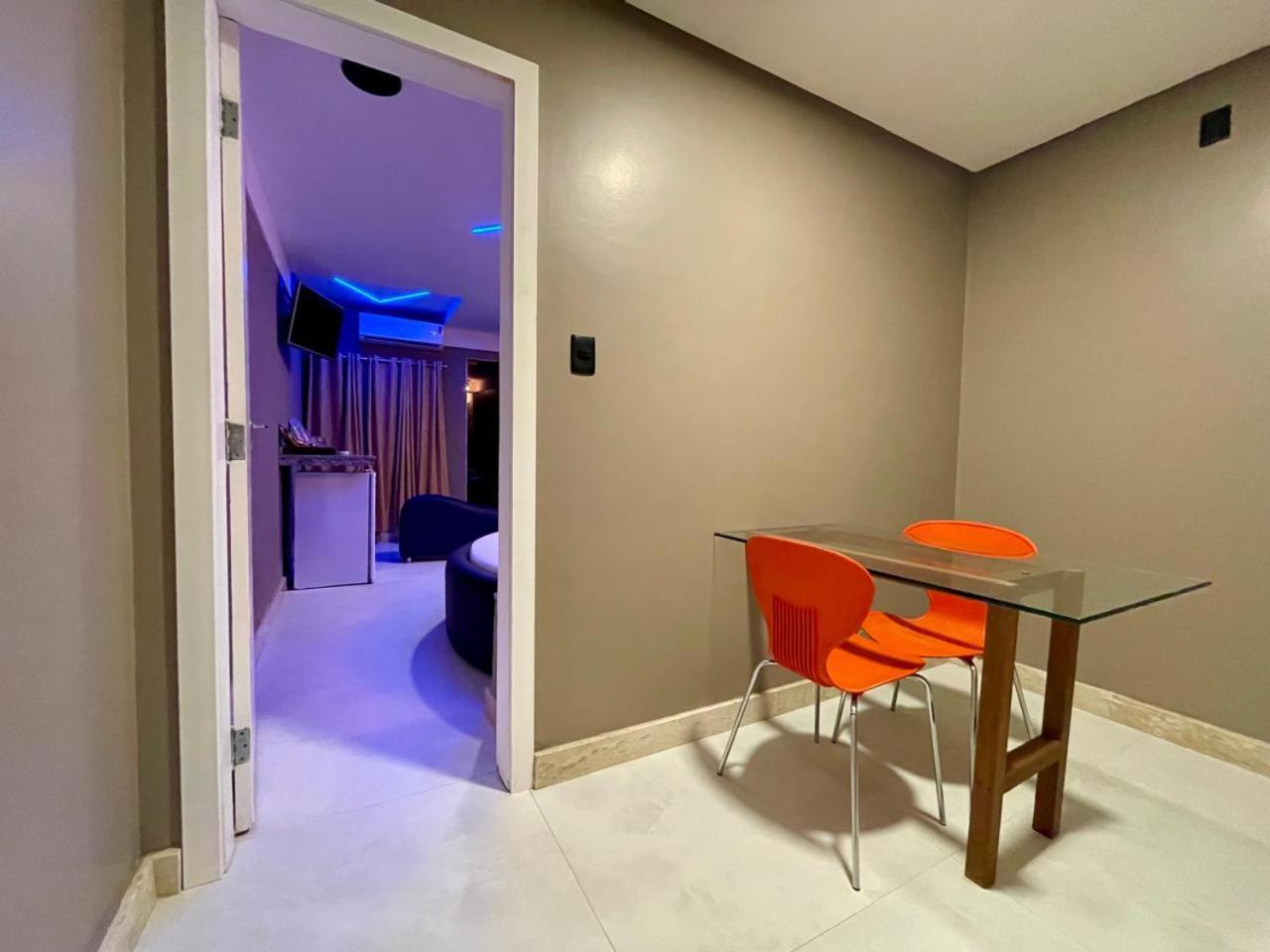 Standard Suite,1610582929:JPEG